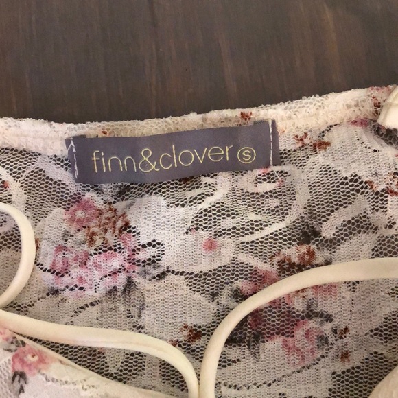 Finn & Clover peplum top - Picture 4 of 7